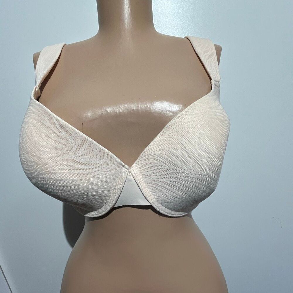 Vince Camuto Women's Beige Lace Overlay Padded Underwire Full Coverage Bra 40C